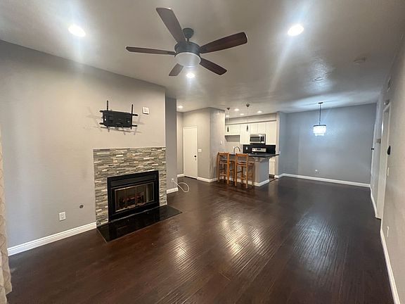 4th image of 10631 Lakeside Dr S Unit E