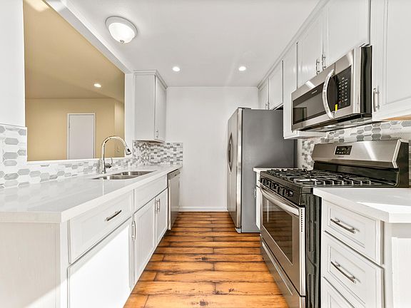 3rd image of 646 Tularosa Dr APT 5