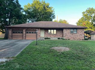 520 SW Saline St, Topeka, KS 66606