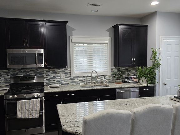 5th image of 5428 Hickory Place Way