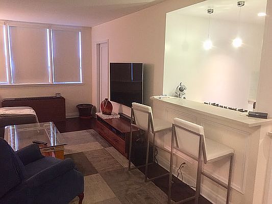5th image of 201 E 36th St APT 10B