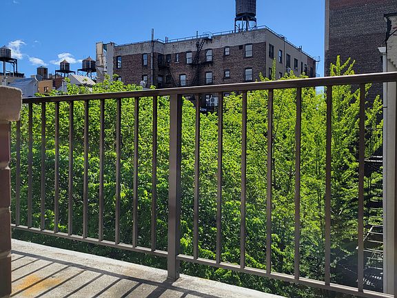 4th image of 465 Columbus Ave APT 6B