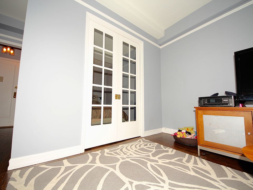 2nd image of 101 7th Ave #7E