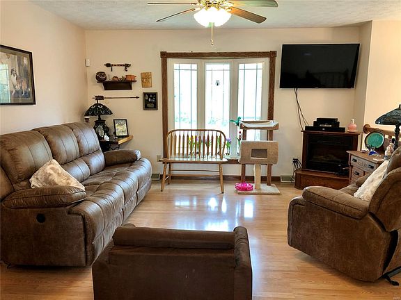 4th image of 617 W Airwood Dr