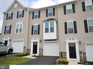 903 Susan Cir, North Wales, PA 19454