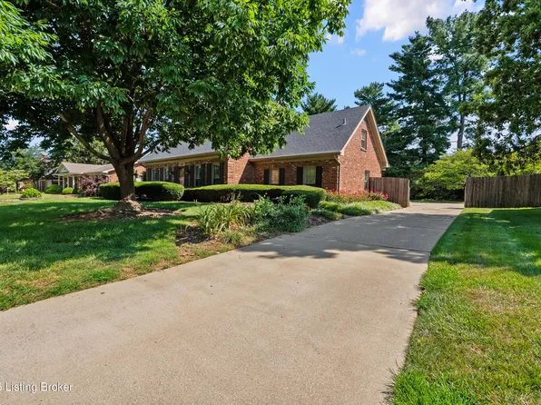 8903 Nottingham Pkwy, Hurstbourne, KY 40222