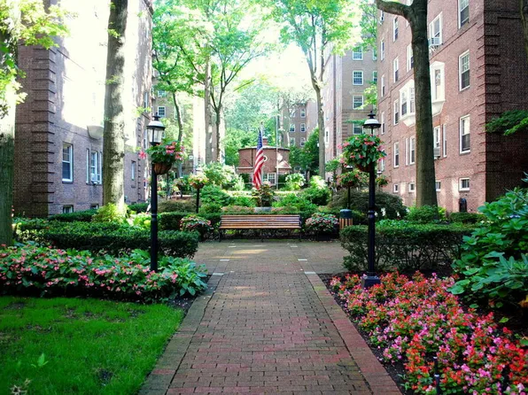 11701 Park Ln S APT D2g, Richmond Hill, NY 11418