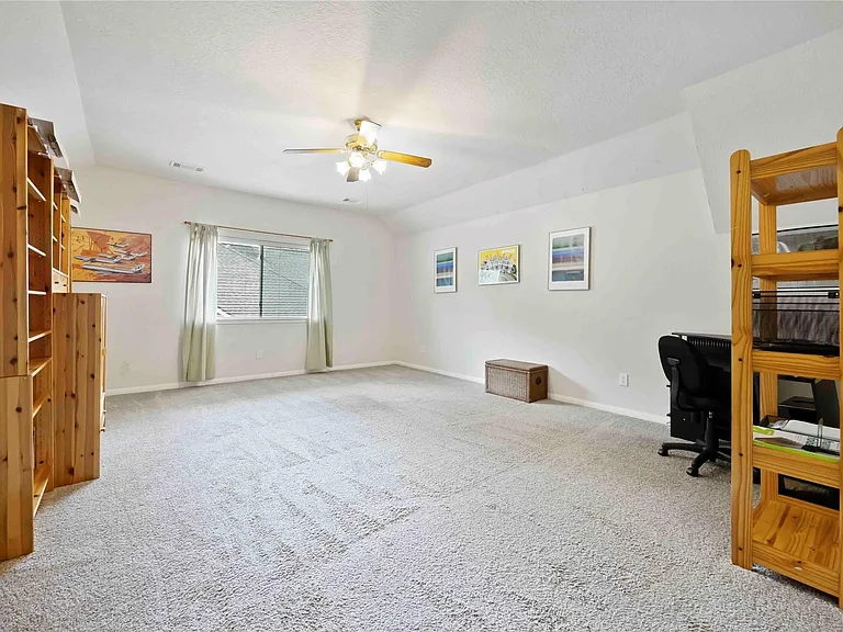 13611 Delacey Ln — Photo 19