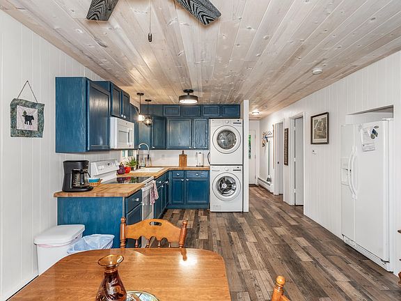 5th image of 1378 Bluebird Ln