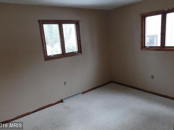 4th image of 6377 Fairway Dr W
