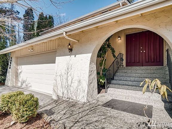 3rd image of 12912 SE 69th Pl