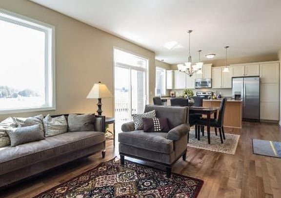 4th image of 10882 Retreat Ln