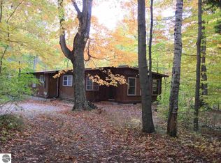 2161 Howland Ave, Frankfort, MI 49635