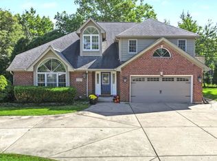 5937 Boundary Rd, Downers Grove, IL 60516