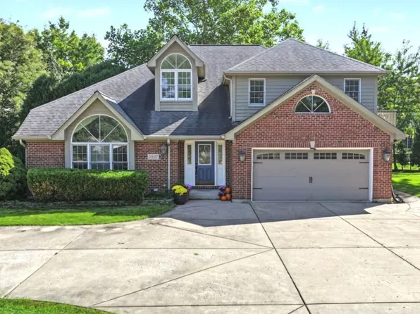 5937 Boundary Rd, Downers Grove, IL 60516