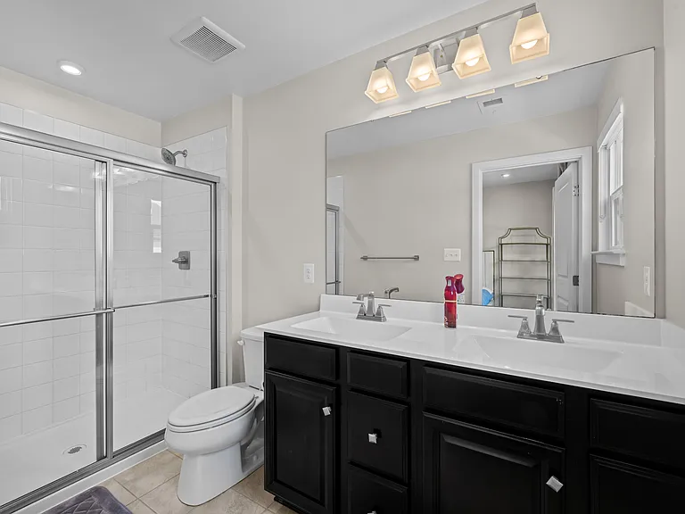 1020 N Durham St — Photo 14