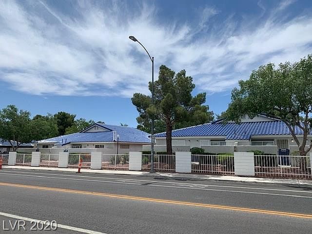 1st image of 2117 Chertsey Dr