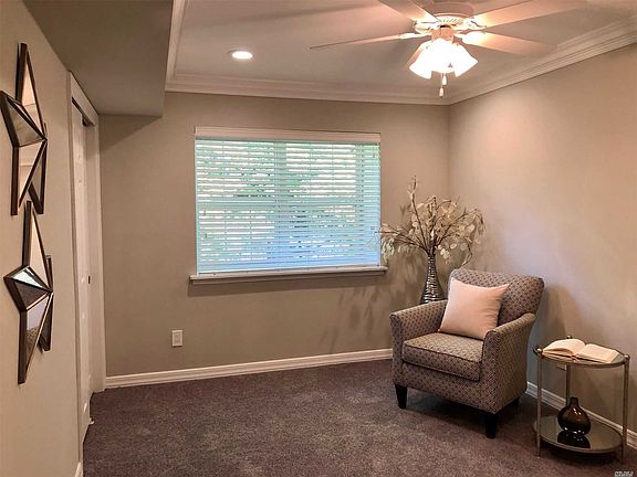 5th image of 50 Westwood Dr APT 72