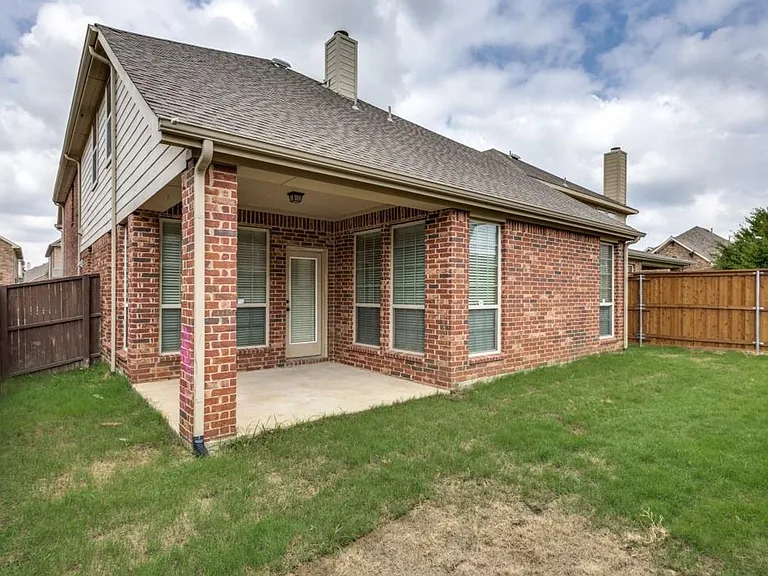 205 Chester Dr — Photo 22