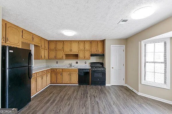114 Oak Cir S — Photo 8