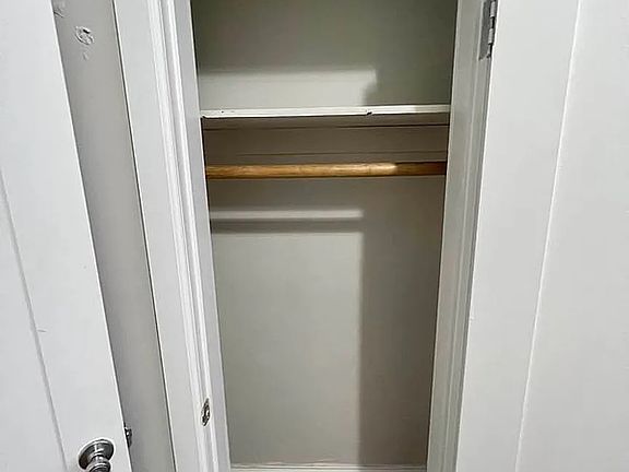 5th image of 30 Linden Blvd APT A4