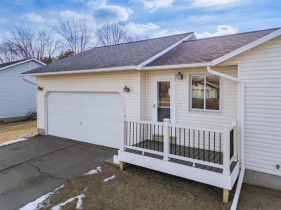 3rd image of 1840 Jessica Ln