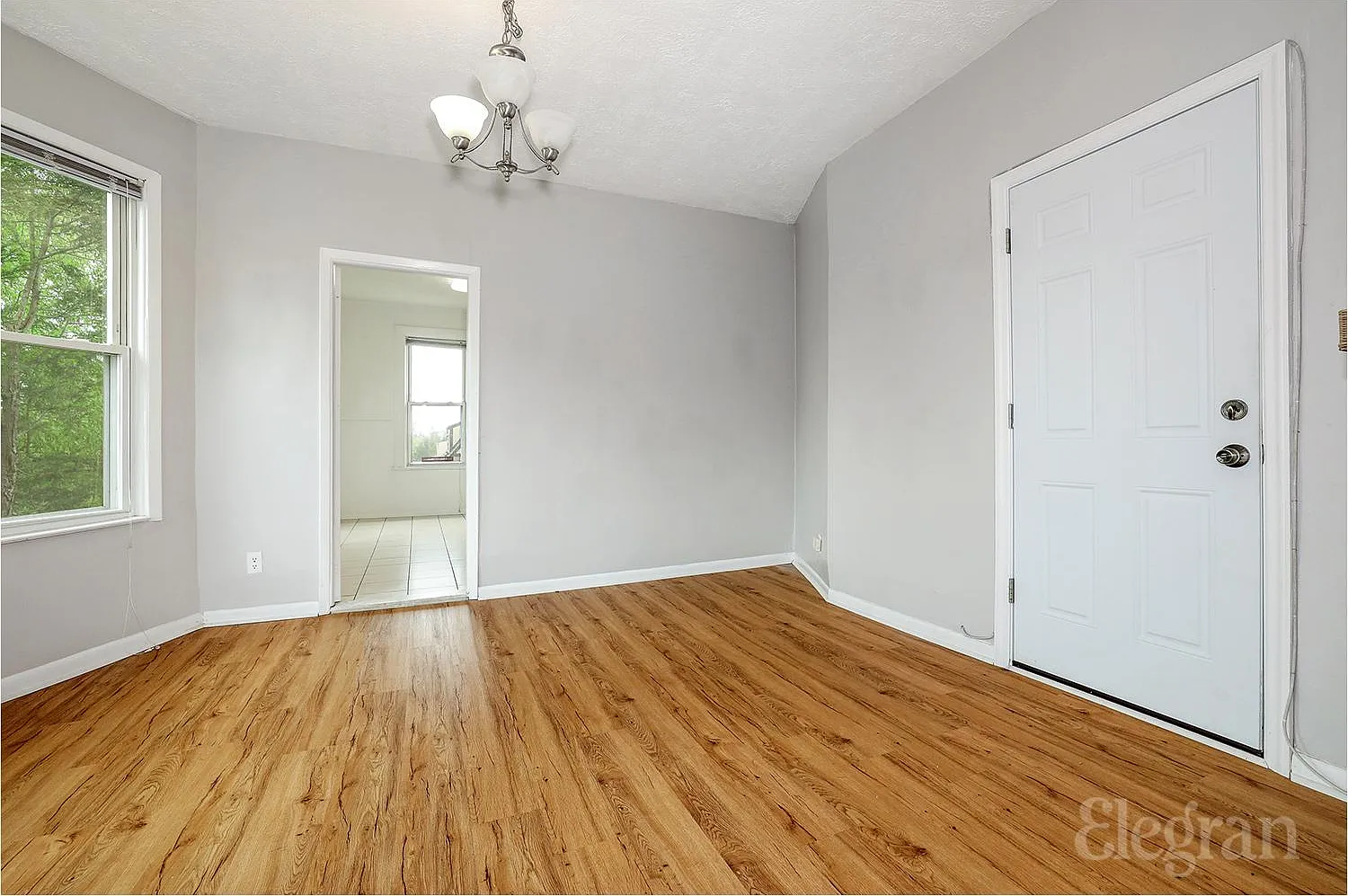 2 bed, 1100 sqft, $2,600 — Photo 4