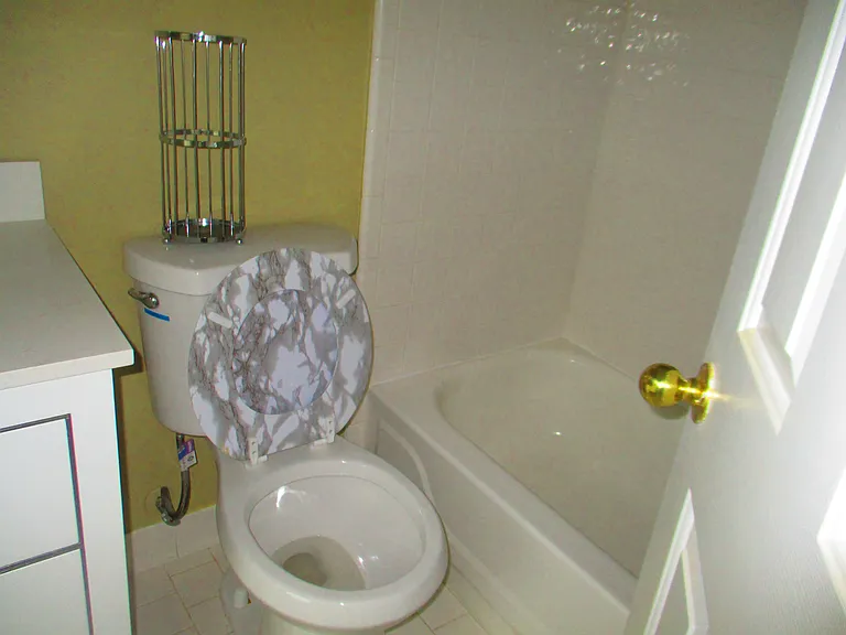 56 W Calhoun Ave — Photo 9