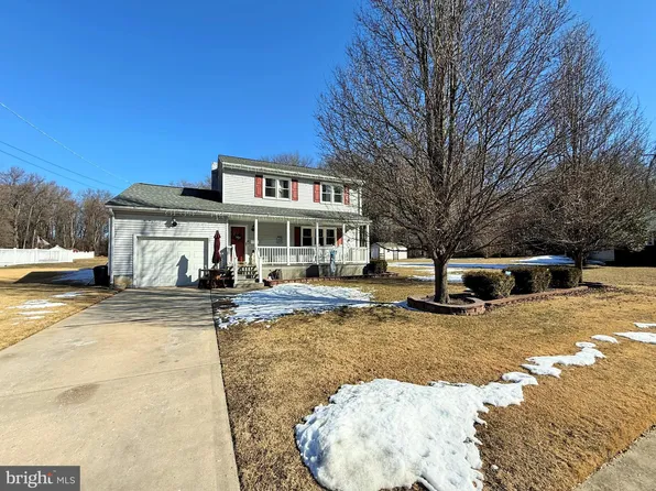 22 Nicholas Dr, Pennsville, NJ 08070