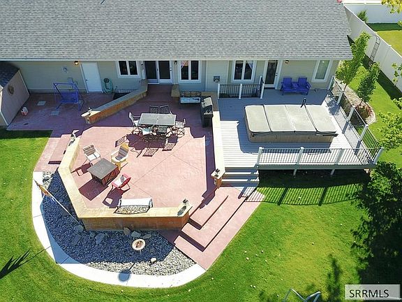 2nd image of 392 Jupiter Hills Dr