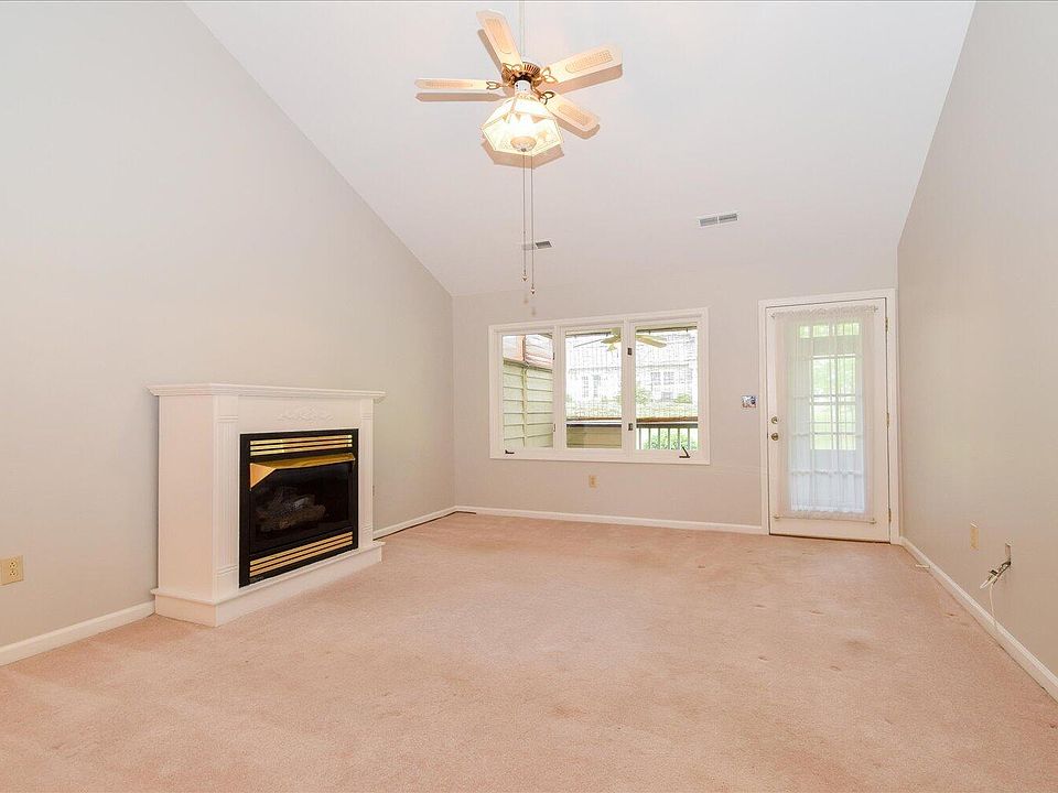 8510 Pinehurst Cir, Roanoke, VA 24019 | Zillow