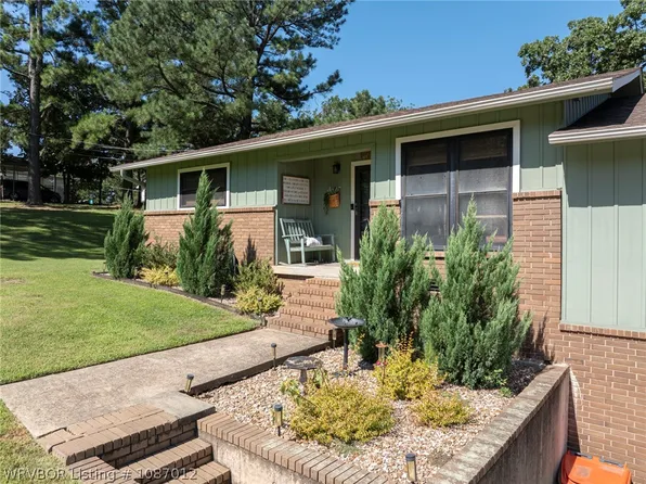 911 Hillcrest Dr, Greenwood, AR 72936