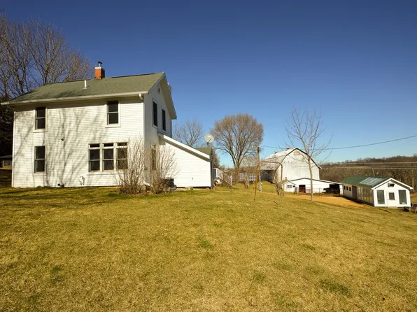 15706 Riley Rd, Boscobel, WI 53805