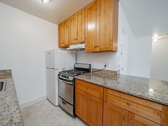5th image of 1640 5th Ave APT 4