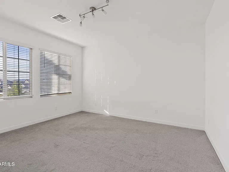 9415 E Supernova Dr — Photo 15