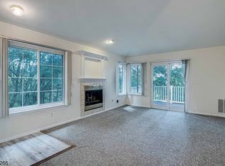 28 Wescott Rd, Bedminster, NJ 07921