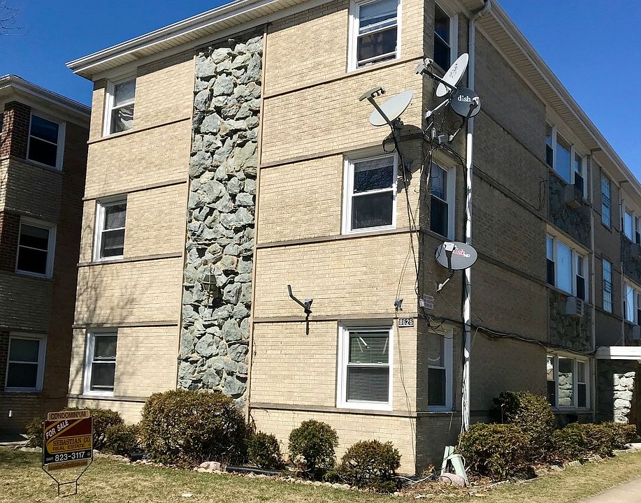 1st image of 8626 W Berwyn Ave Unit 3N