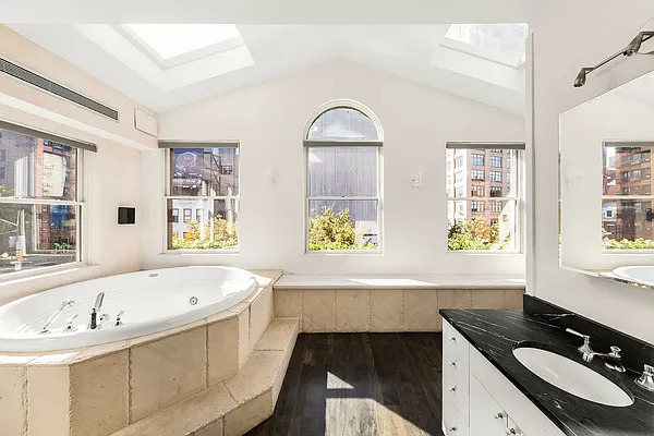 Rented by Powered by DMT LLC | media 27