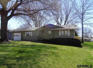 631 W 16th St, Wahoo, NE 68066