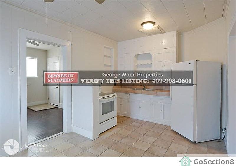 1st image of 2214 Avenue O 1/2