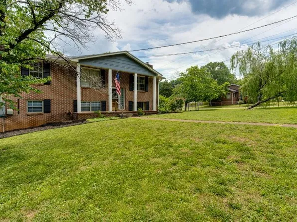 5900 Tyner Ln, Harrison, TN 37341