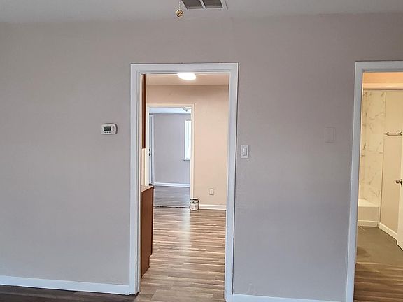 3rd image of 3207 Lasses Blvd