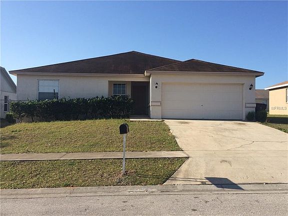 2nd image of 386 Arlington Cir