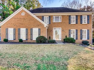 2895 Hunters Pond Ln, Snellville, GA