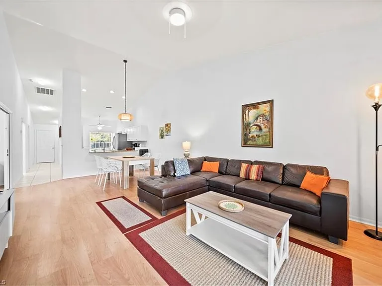 627 Saint Andrews Blvd — Photo 22