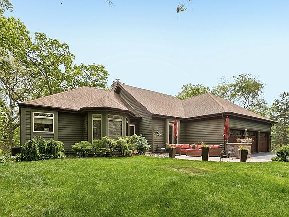 2nd image of 26073 W Laurel Ct