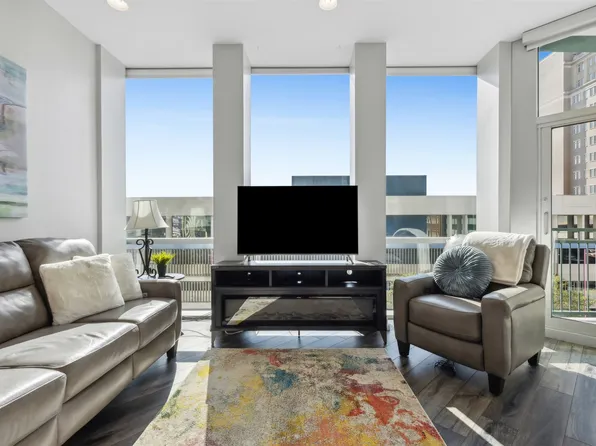 500 Throckmorton St APT 606, Fort Worth, TX 76102