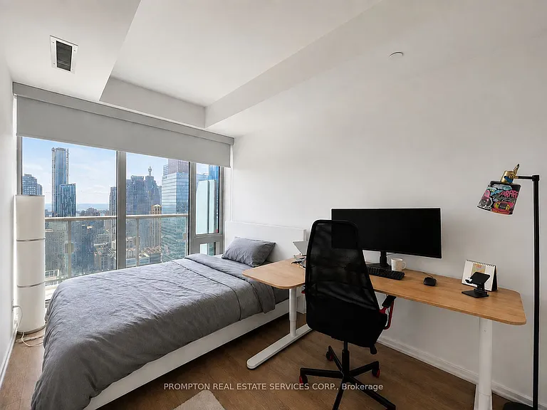 197 Yonge St #4407 — Photo 11