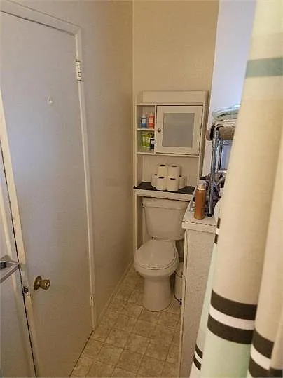 5048 California Ave SW #2 — Photo 9