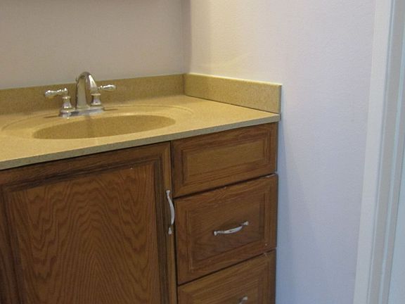 4th image of 2649 Twain Dr APT 8